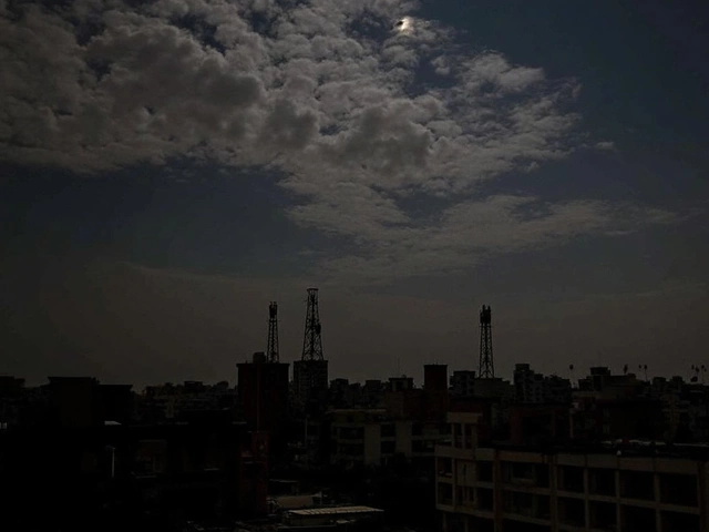 India-Pakistan Border Flare-Up Intensifies as Wave of Drone Strikes Hits Civilians