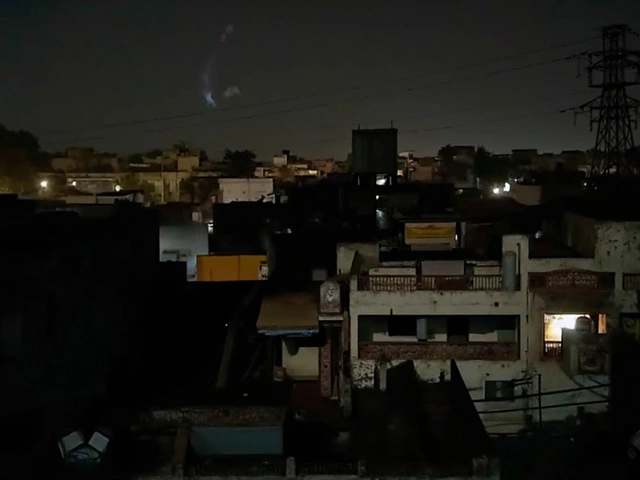 Missile Sightings Spark Widespread Panic in Indian Border Cities as Tensions Surge